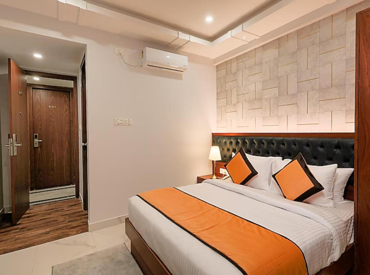 Hotel Vijaydeep Place Near Delhi Airport Neu-Delhi Exterior foto