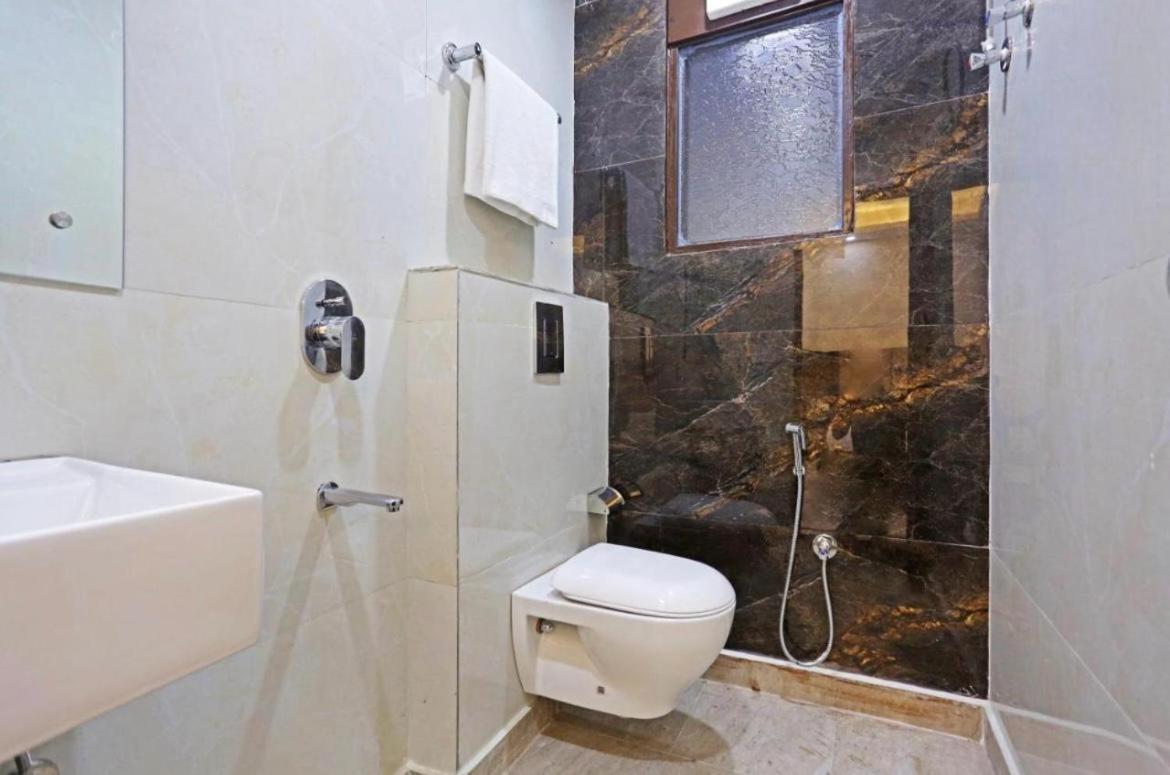 Hotel Vijaydeep Place Near Delhi Airport Neu-Delhi Exterior foto