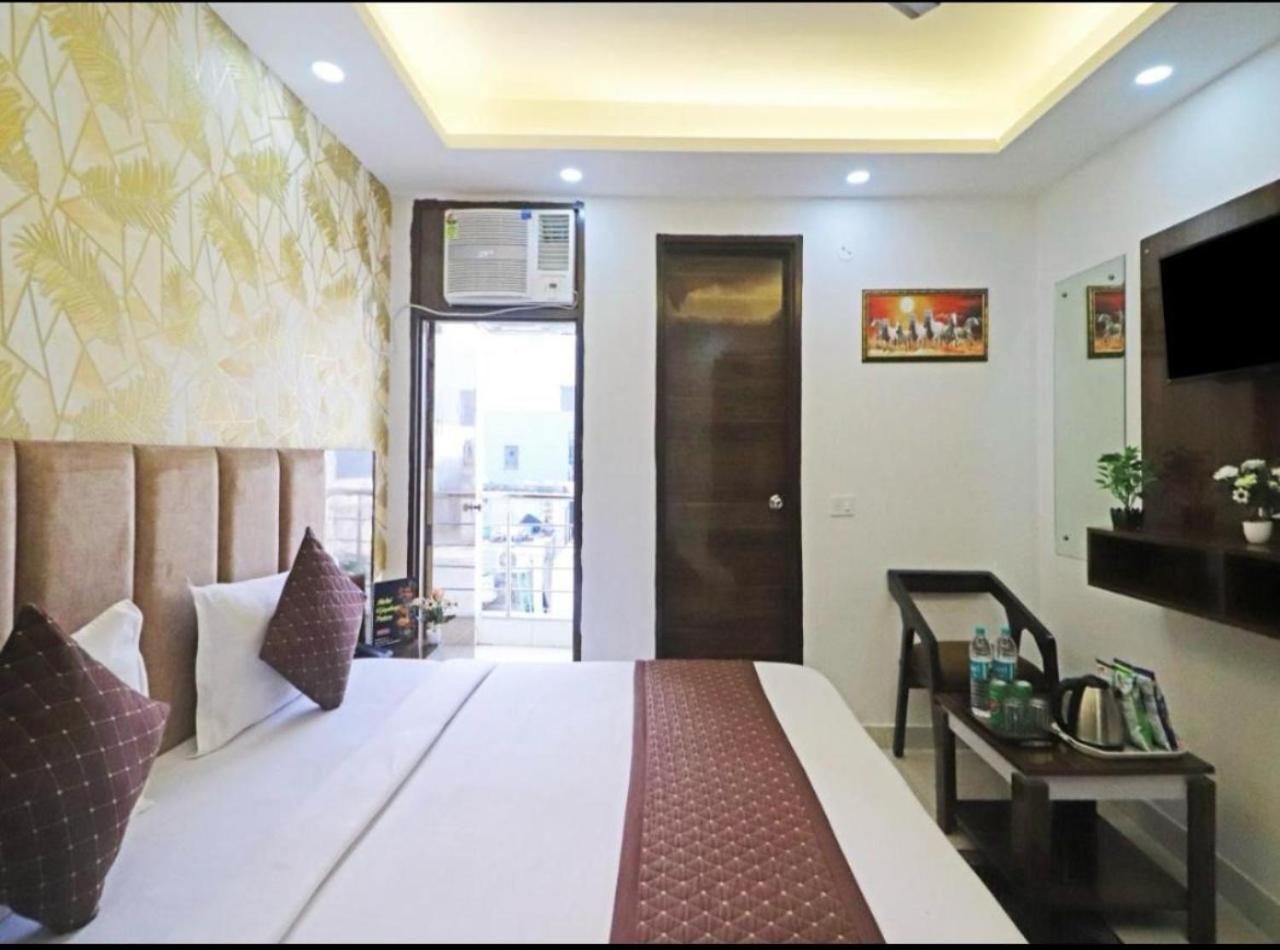 Hotel Vijaydeep Place Near Delhi Airport Neu-Delhi Exterior foto