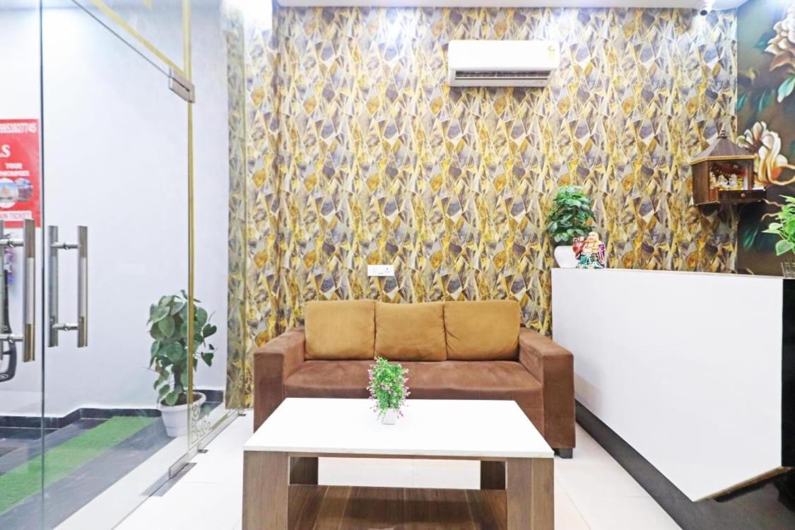 Hotel Vijaydeep Place Near Delhi Airport Neu-Delhi Exterior foto